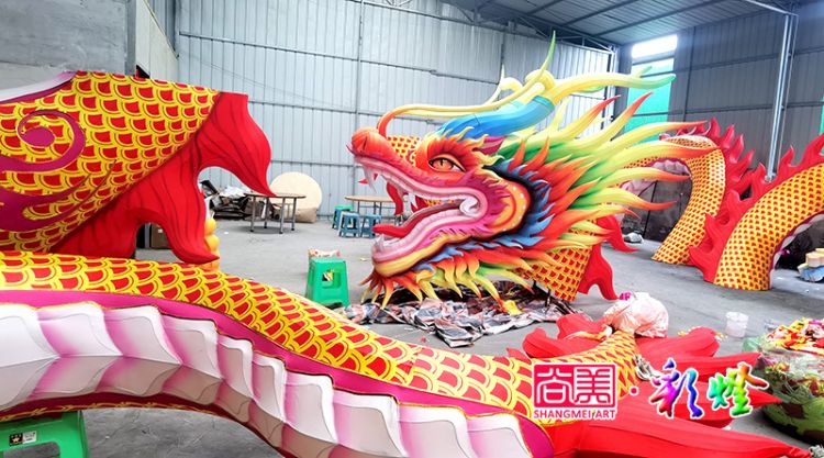 迎賓盤龍彩燈車間制作現(xiàn)場(chǎng)